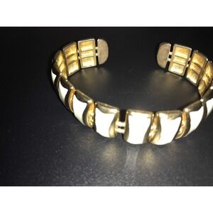 Vintage‎ white enamel and gold-tone cuff bracelet
